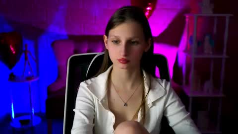 Ella online show from 3, 3, 2025