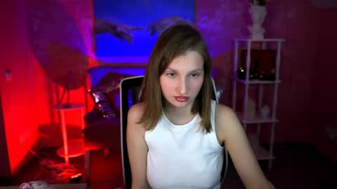 Ella online show from 25, 4, 2026