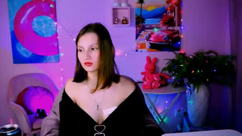 Ella online show from 27, 4, 2026