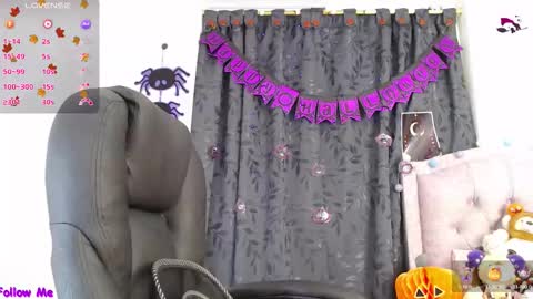 Ella Amoneth online show from 5, 10, 2025