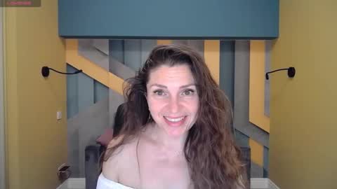 EllaLongs online show from 25, 12, 2024