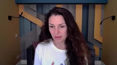 EllaLongs online show from 4, 10, 2025