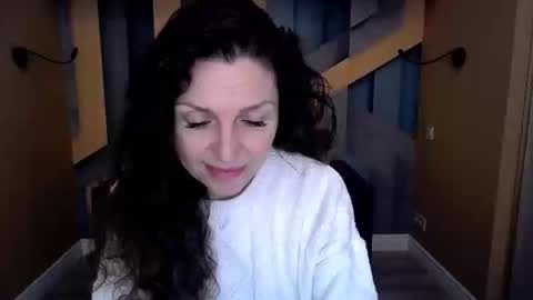 EllaLongs online show from 28, 2, 2026