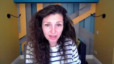 EllaLongs online show from 14, 4, 2026