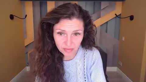 EllaLongs online show from 18, 4, 2026