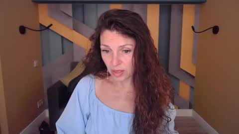 EllaLongs online show from 5, 7, 2026
