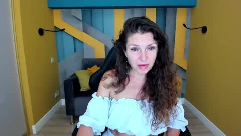 EllaLongs online show from 28, 7, 2026