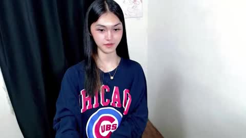 Snapshot of ellamiller69 chatting on 13, 12, 2025 ELLA online show from 13, 12, 2025