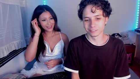 Ella and Cain online show from 8, 3, 2025