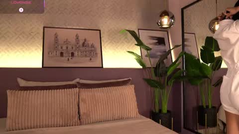 Elle Diane online show from 23, 4, 2026