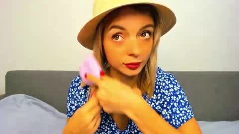 ellen_flow online show from 17, 10, 2025