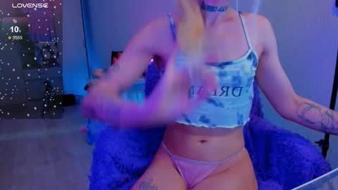 Ellie online show from 5, 3, 2026