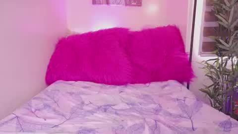 ellie_doll_ online show from 28, 7, 2026