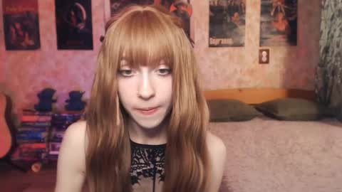 Snapshot of ellie_friendly chatting on 18, 10, 2025 ellie_friendly online show from 18, 10, 2025