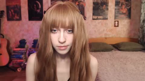 Snapshot of ellie_friendly chatting on 14, 11, 2025 ellie_friendly online show from 14, 11, 2025