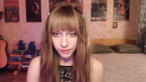 ellie_friendly online show from 14, 7, 2026