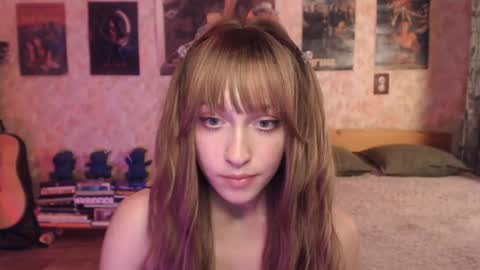 ellie_friendly online show from 29, 7, 2026