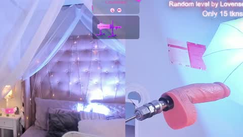  Ellie Jhonson  online show from 6, 2, 2025