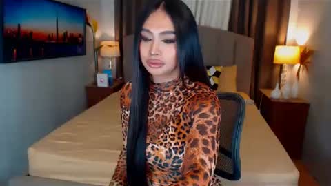 ellie online show from 25, 1, 2025