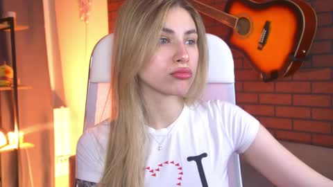 elliecutes online show from 27, 4, 2026