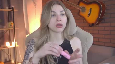 elliecutes online show from 30, 4, 2026