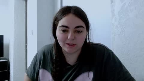 Ellie online show from 10, 4, 2026