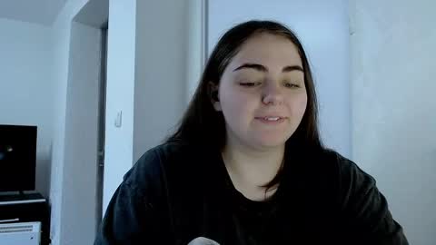 Ellie online show from 17, 4, 2026