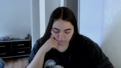 Ellie online show from 5, 6, 2026