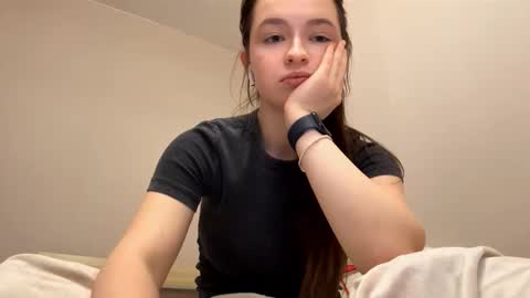 Snapshot of ellieschuffert chatting on 7, 1, 2026 Ellie online show from 7, 1, 2026