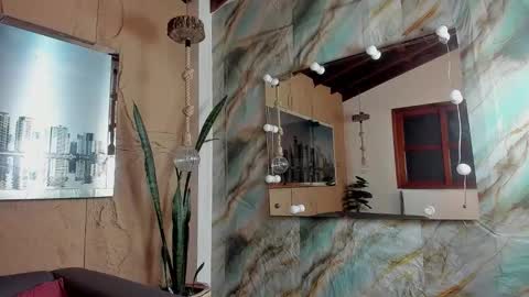 Elloit Colton online show from 4, 12, 2025