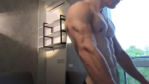 elliot_muscle04 online show from 28, 6, 2026