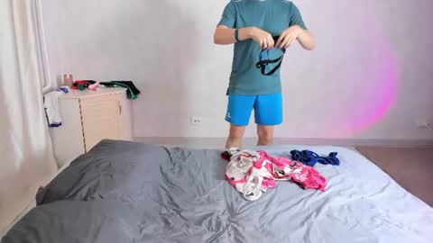 elliot_winki online show from 2, 7, 2026