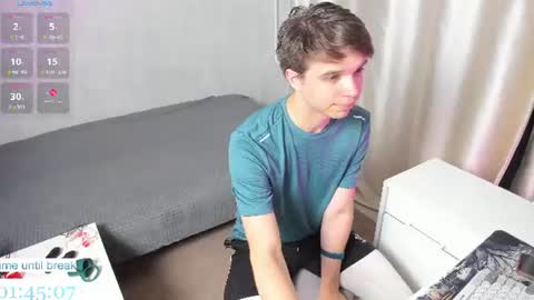elliot_winki online show from 11, 7, 2026