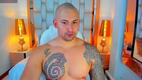 Snapshot of elliott_veelez chatting on 7, 1, 2026 E L L I O T V E L E Z online show from 7, 1, 2026