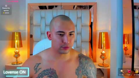 E L L I O T    V E L E Z online show from 23, 7, 2026