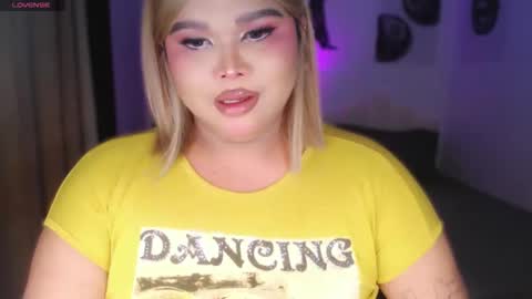 Snapshot of ellise_husson chatting on 7, 5, 2026 Ellise online show from 7, 5, 2026