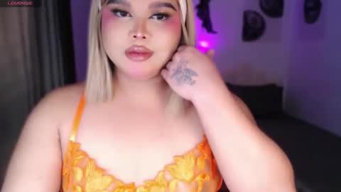 Snapshot of ellise_husson chatting on 11, 5, 2026 Ellise online show from 11, 5, 2026
