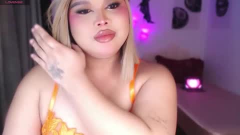Snapshot of ellise_husson chatting on 14, 5, 2026 Ellise online show from 14, 5, 2026