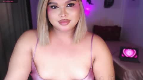 Snapshot of ellise_husson chatting on 18, 5, 2026 Ellise online show from 18, 5, 2026