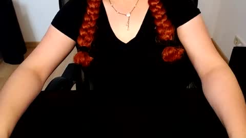 Elly online show from 24, 7, 2026