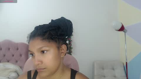 Snapshot of elly_willis chatting on 2, 1, 2025 Elly online show from 2, 1, 2025