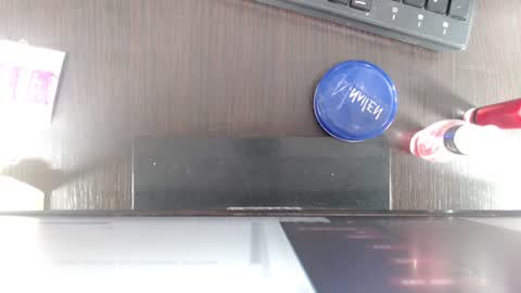 Snapshot of elly_willis chatting on 7, 1, 2025 Elly online show from 7, 1, 2025