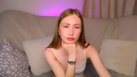  Elly  online show from 19, 6, 2026