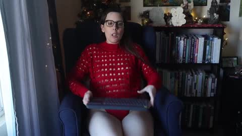 Elly Naomi online show from 6, 12, 2024