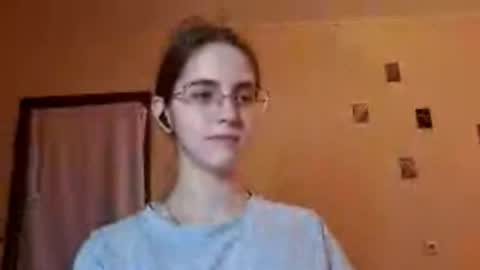 Snapshot of elmeraurora chatting on 5, 6, 2026 Kate online show from 5, 6, 2026