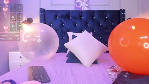 Elodie  online show from 31, 1, 2025