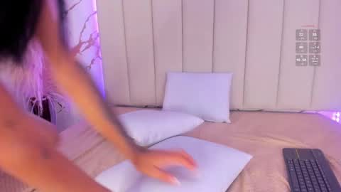 elody_rousse online show from 18, 10, 2025