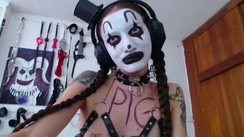 Chelsea  Please help me to reach 100 thumbs up online show from 30, 1, 2025