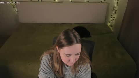 Ela give me a thumbs up if you like it  and this is important for the development of the account online show from 5, 2, 2026