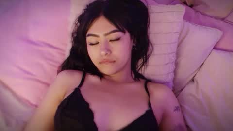 Elowen online show from 24, 10, 2025